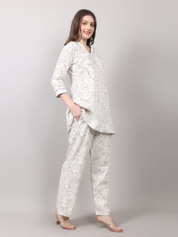 Women's Floral Print Cotton slub Co-Ord Set with V-Neck Top and Relaxed Pants"